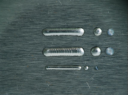 <a href='http://m.qysr.cn/product/3.htm' class='text_a'>模具激光焊機</a>修復鏡面模具效果